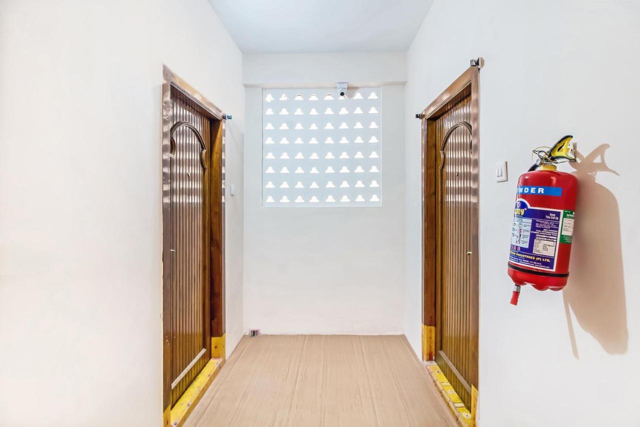 Flagship 76022 Jayalakshmi Service Apartment Tirupati Esterno foto